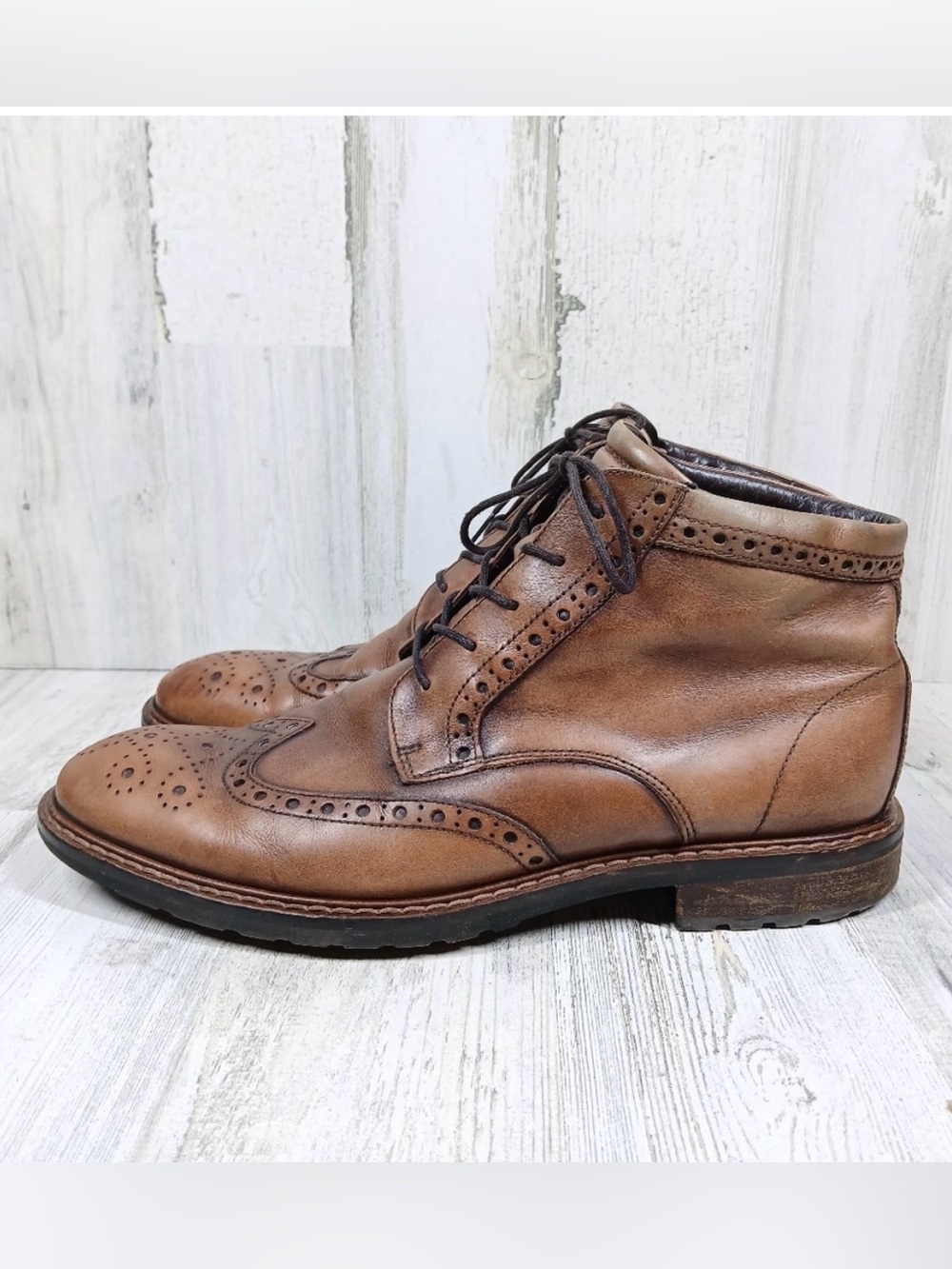 ECCO Men's Brown Leather Wingtip Lace-Up Boots size 9W RARE !!